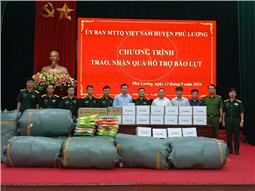 Cán bộ, chiến sĩ Sư đoàn 346 chung tay cùng người dân khắc phục hậu quả thiên tai